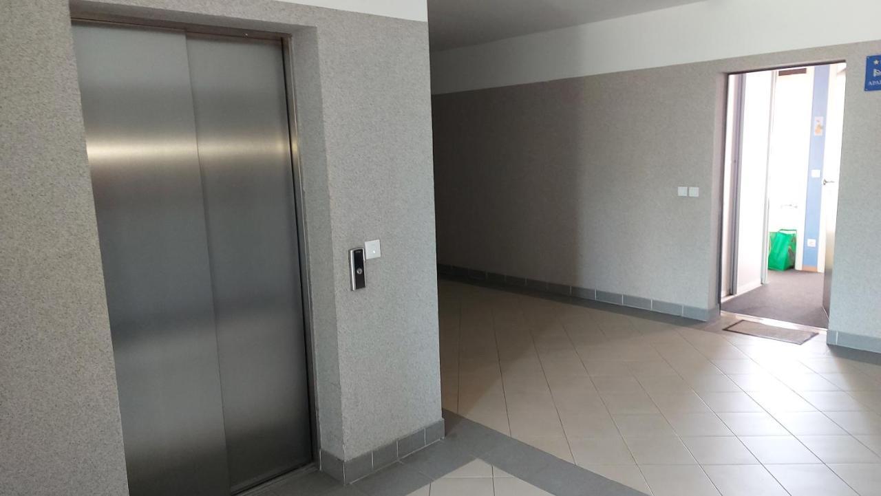 Apartman Ella Apartment ซาเกร็บ ภายนอก รูปภาพ